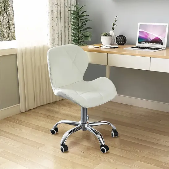 A BOXED WHITE SWIVEL OFFICE CHAIR