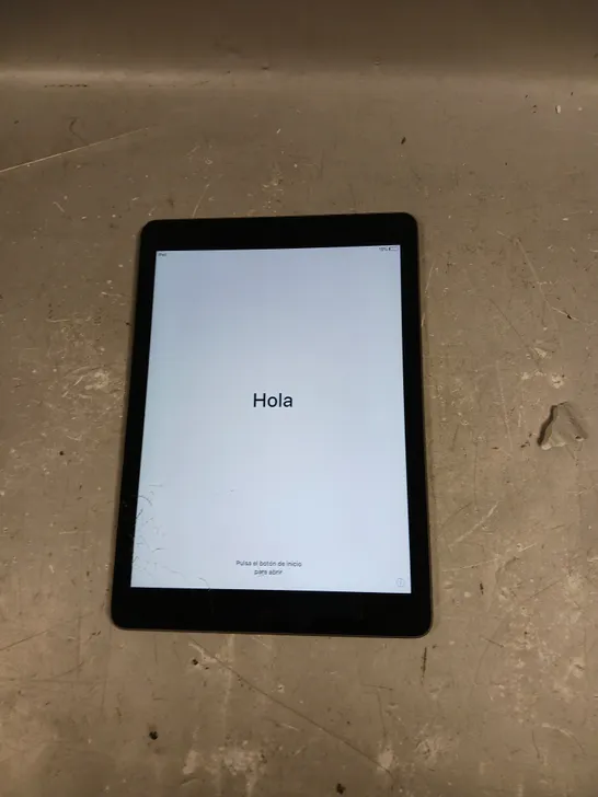 APPLE IPAD AIR SPACE GREY 