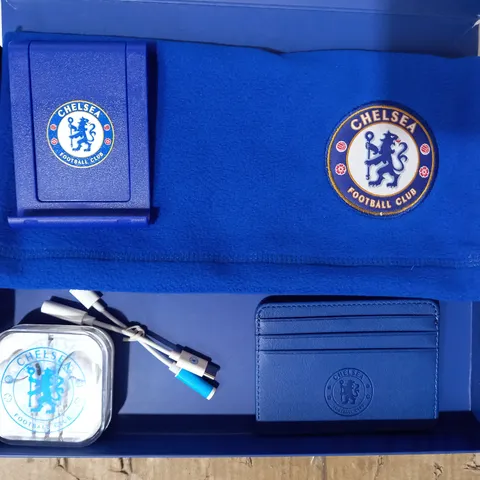 CHELSEA FC MEMBERSHIP PACK - EARPHONS, CARD WALLET, PHONE STAND, ETC