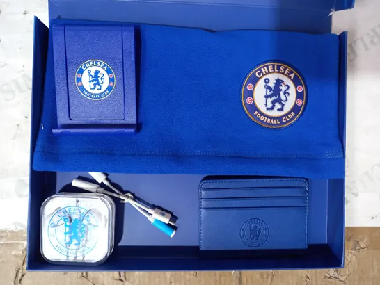 CHELSEA FC MEMBERSHIP PACK - EARPHONS, CARD WALLET, PHONE STAND, ETC