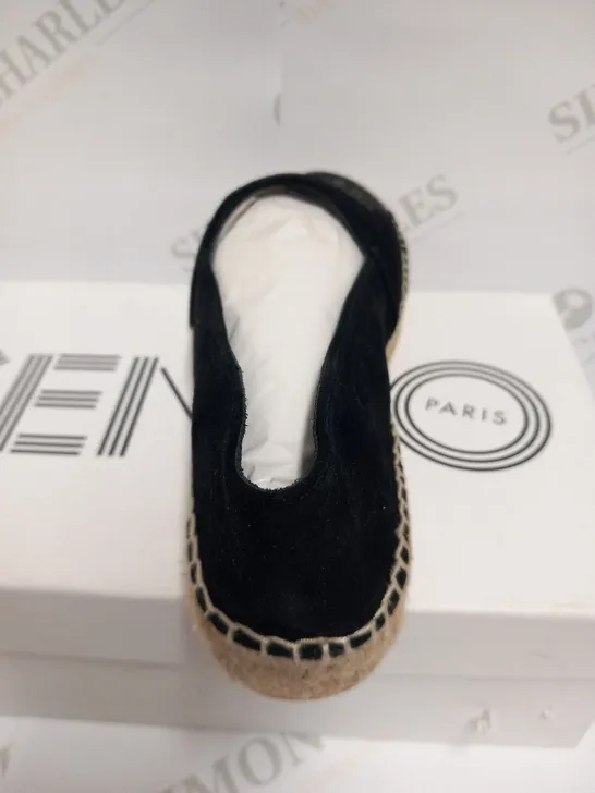 BOXED PAIR OF KENZO ESPARDRILLE BLACK SIZE 35