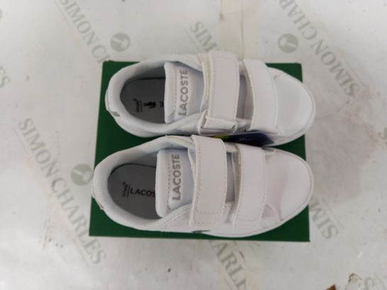 BOXED PAIR OF LACOSTE WHITE CARNABY BABY SHOES - UK INFANT SIZE 7 