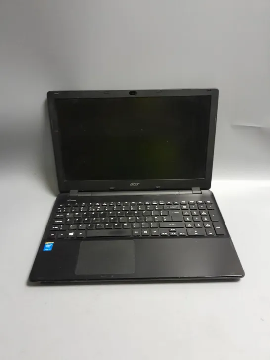 UNBOXED ACER Z5WBH PRO WINDOWS 8 INTEL CORE I3 BLACK LAPTOP