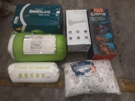 PALLET OF ASSORTED SOFT FURNISHINGS TO INCLUDE; BEDSURE GET COZY, MEMORY FOAM CERVICAL PILLOW, EMMA MICRO FIBRE PILLOW, ANALIN BEDDING AND MY LITTLE DREAMY PILLOW