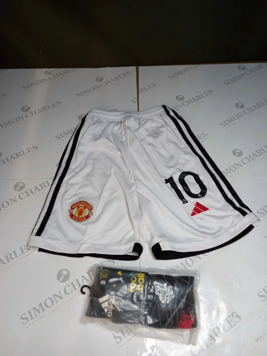 MANCHESTER UNITED FC FUL KIT WITH RUPEY 10 SIZE 24