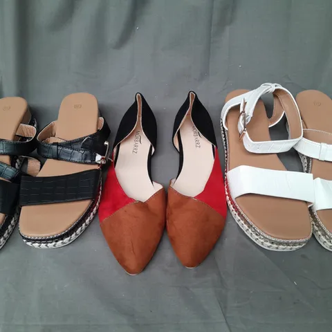 BOX OF APPROXIMATELY 20 ASSORTED PAIRS OF SHOES AND FOOTWEAR ITEMS IN VARIOUS STYLES AND SIZES TO INCLUDE MORBARRZ, ETC