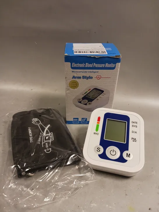 BOXED ARM STYLE ELECTRIC BLOOD PRESSURE MONITOR 