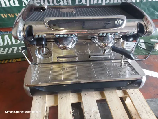 TRADITIONAL FAEMA EMBLEMA COFFEE MACHINE