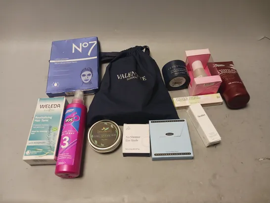 BOX OF APPROXIMATELY 20 COSMETIC ITEMS TO INCLUDE - FOOT CREAM, MINERAL MASK, GLOW RECIPE, AND SERUM SHEET MASK ETC. 