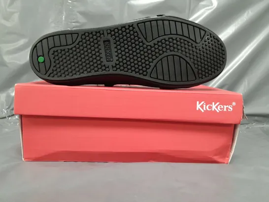 BOXED PAIR OF KICKERS SHOES IN BLACK EU SIZE 42