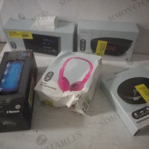 LOT OF APPROX 5 ASSORTED ITEMS TO INCLUDE SPEAKER, CD PLAYER