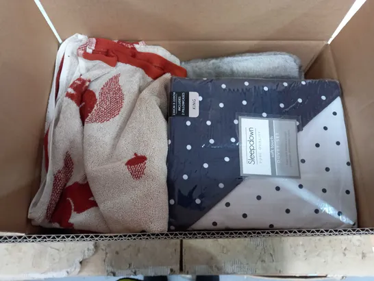 BOX OF APPROX 9 ASSORTED ITEMS TO INCLUDE - HOT WATER BOTTLE - THROW - SLEEPDOWN DUVET SET ECT