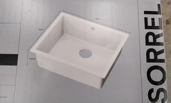 BOXED SORREL MEDIUM COMPOSITE QUARTZ KITCHEN SINK