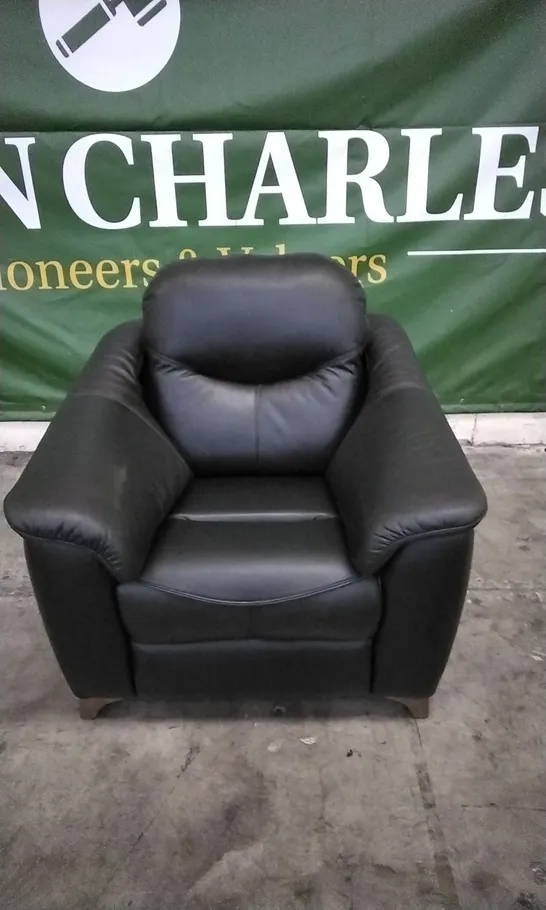 QUALITY BRITISH DESIGNED & MANUFACTURED G PLAN JACKSON CHAIR CAPRI BLACK LEATHER