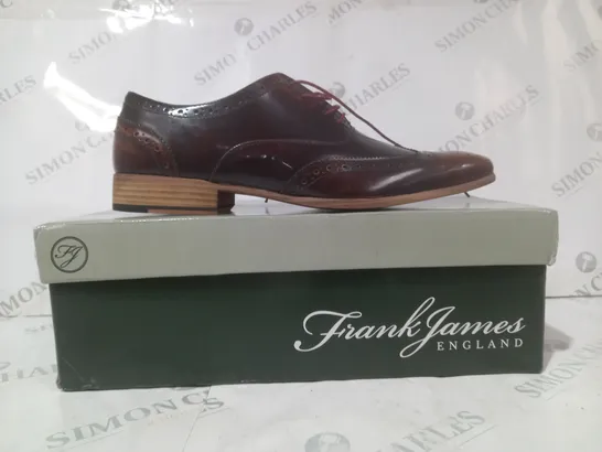 BOXED PAIR OF FRANK JAMES NORBURY LACE UP SHOES IN BROWN UK SIZE 8