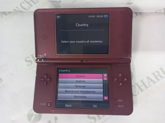 NINTENDO DSI XL HANDHELD GAMING CONSOLE IN MAROON W. SUPER MARIO BROS GAME