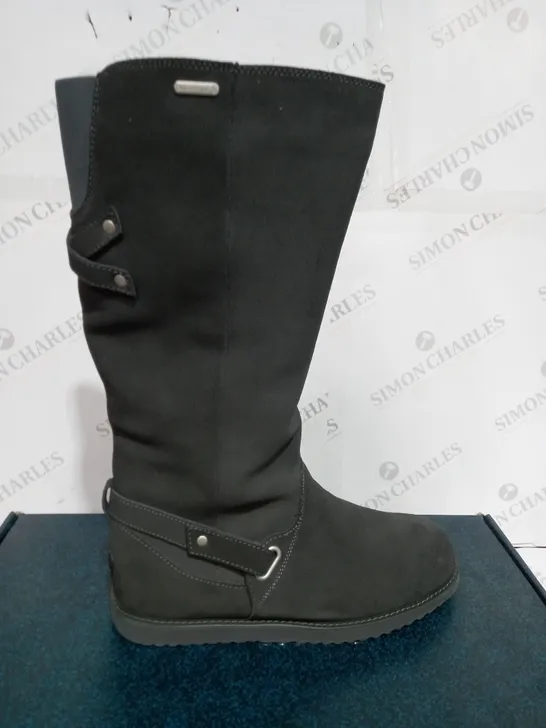 EMU AUSTRALIA "KEMMIE" LEATHER KNEE BOOTS - UK SIZE 9, DARK GREEN 