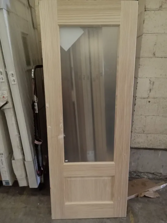 2 PANEL CLEAR PINE GLAZED INTERNAL DOOR  1981×762MM