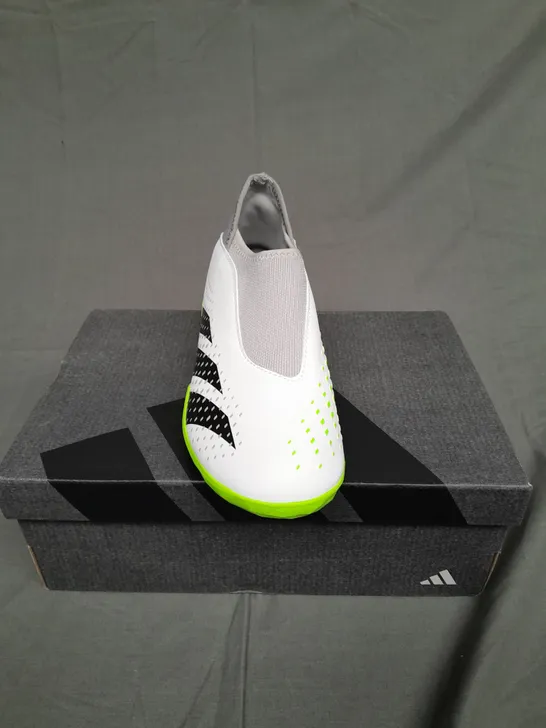 BOXED PAIR OF ADIDAS PREDATOR ACCURACY .3  IN WHITE SIZE UK 4