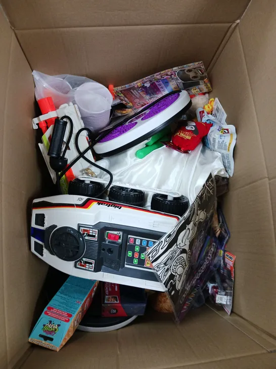 LARGE BOX OF ASSORTED TOYS AND GAMES TO INCLUDE TEDDIES, X-SHOT AND SKIPPING ROPES