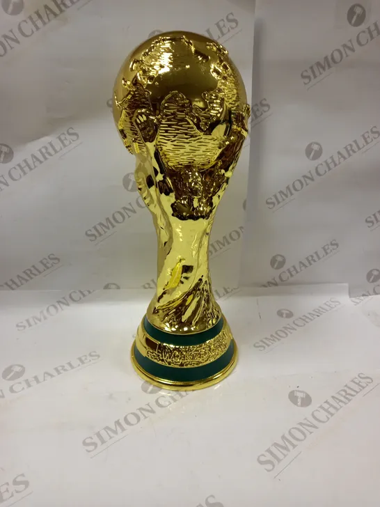 REPLICA WORLD CUP TROPHY 