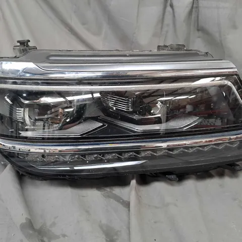 VW TIGUAN FRONT HEAD LIGHT HOUSING AND LED LIGHTS 