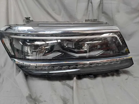 VW TIGUAN FRONT HEAD LIGHT HOUSING AND LED LIGHTS 