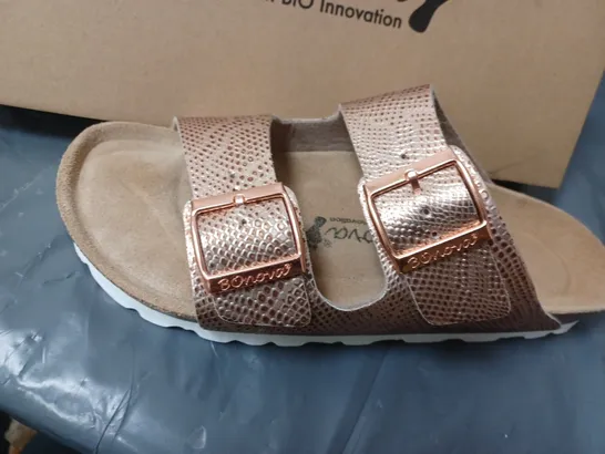 BOXED PAIR OF BONOVA SANDALS PINK PRINT DESIGN SIZE 6 UK