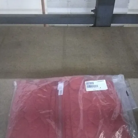 BOX OF 5 MARLA WAYNE QUILTE COAT COLOUR (RED) SIZE (SMALL)