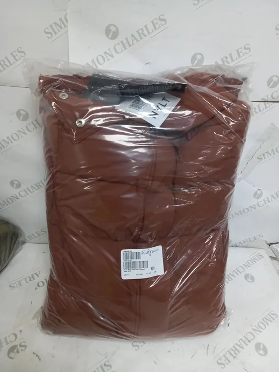 NVLT COAT IN BROWN SIZE M 