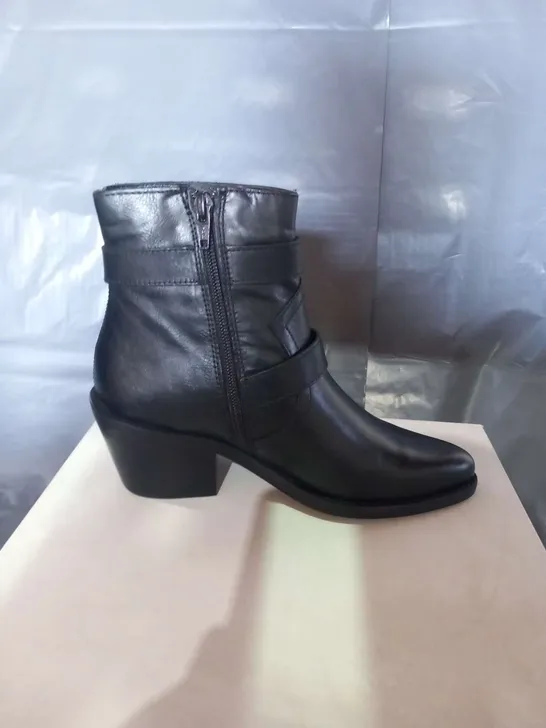 BOXED SOLEA CHERRY BLACK LEATHER ANKLE BOOTS SIZE 3