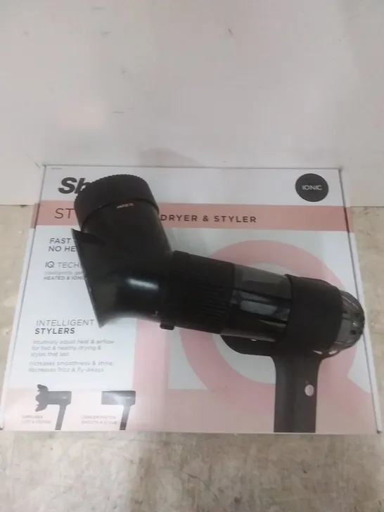 BOXED SHARK STYLE IQ HAIRDRYER AND STYLER 