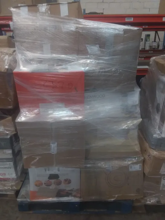 PALLET OF APPROXIMATELY 23 KITCHEN APPLIANCES INCLUDING 