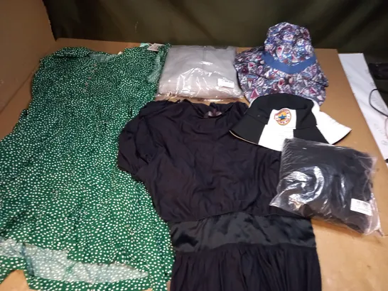 LARGE QUANTITY OF ASSORTED CLOTHING ITEMS TO INCLUDE - DRESSES, T-SHIRTS AND TROUSERS