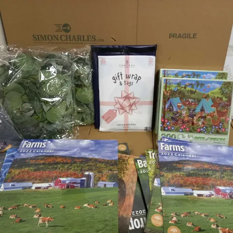 BOX OF APPROX 10 ASSORTED ITEMS TO INCLUDE ASSORTED 2022 CALENDARS, JIGSAW AND DECORATIVE FAUX FLOWERS