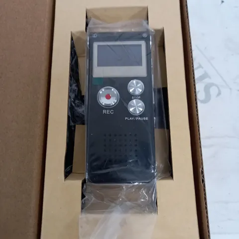 SOLID SPIKES 8GB DIGITAL VOICE RECORDER