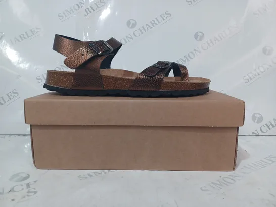 BOXED BONOVA SANDALS IN METALLIC BRONZE COLOUR SIZE 8