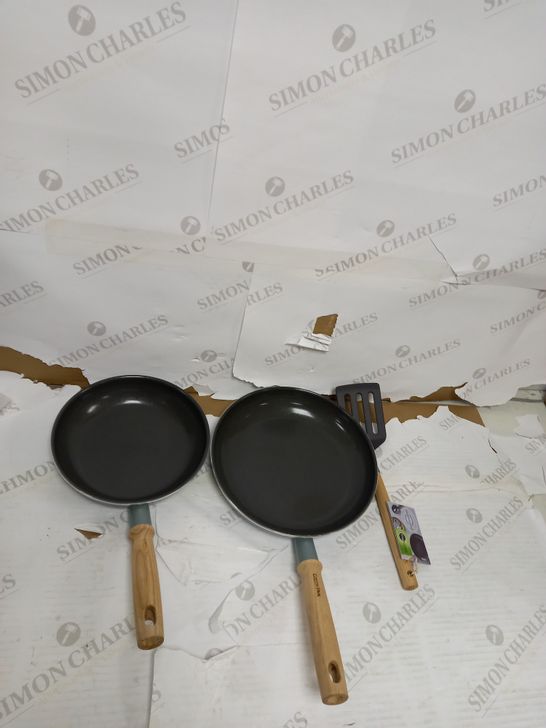 GREENPAN, MAYFLOWER CERAMIC NON-STICK FRYING PAN SET WITH SLOTTED TURNER - 20 CM + 24 CM, FADED GREEN