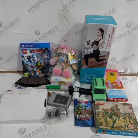 APPROXIMATELY 15 ASSORTED HOUSEHOLD ITEMS TO INCLUDE PS4 GAMES, TOY CARS AND TEDDIES