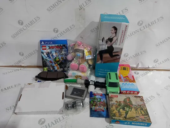 APPROXIMATELY 15 ASSORTED HOUSEHOLD ITEMS TO INCLUDE PS4 GAMES, TOY CARS AND TEDDIES