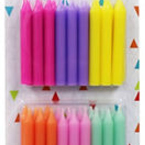 APPROXIMATELY 30 BOXES CONSISTING OF 10 PACKS OF 36 BASIC CANDLES IN MULTIPLE COLOURS(APPROXIMATELY 10,800 CANDLES PER LOT)