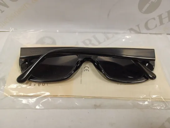 BOX OF APPROX 10 PAIRS OF STING BLACK 6139–700 SUNGLASSES