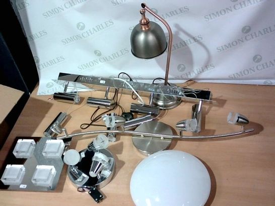LOT OF APPROXIMATELY 6 ASSORTED LIGHTING ITEMS