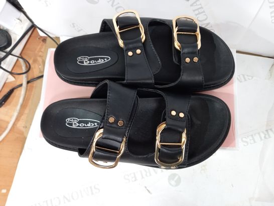 BOXED PAIR OF NO DOUBT SHOES BLACK BUCKLED SANDALS