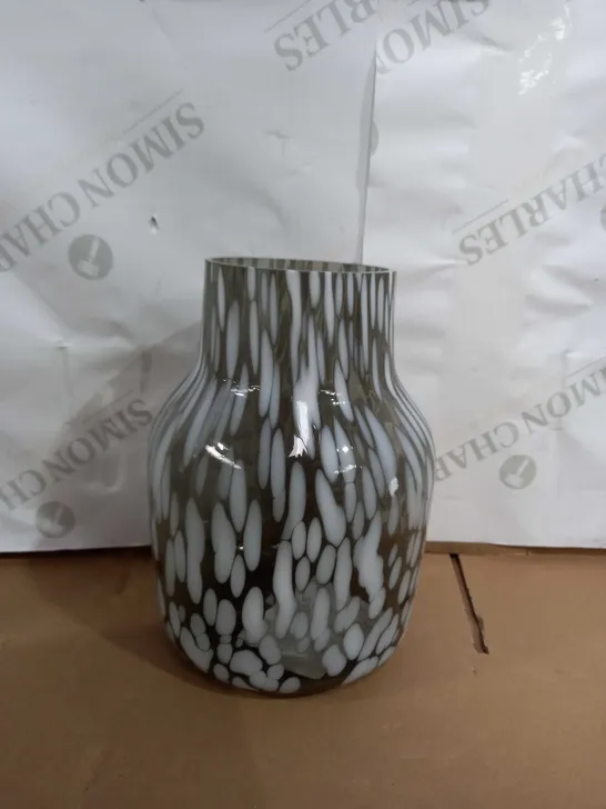 JM LARGE VASE