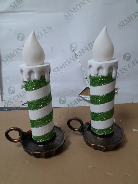 BOXED MR CHRISTMAS SET OF 2 RESIN CHAMBER CANDLE STICKS IN GREEN & WHITE