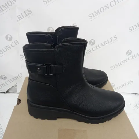 BOXED CLARKS BLACK LEATHER CALLA MID LOW BOOTS 