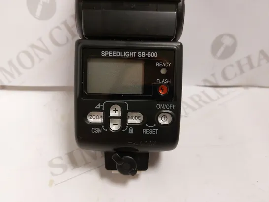 NIKON SPEEDLIGHTS SB-600 FLASH LENS 