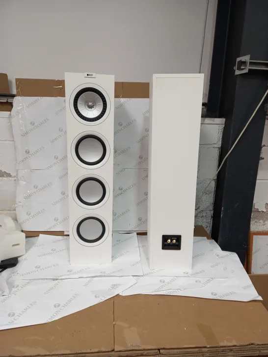 KEF Q750 FLOORSTANDING SPEAKER PAIR - WHITE (2 BOXES)