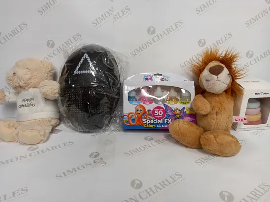 BOX OF APPROX 16 ASSORTED ITEMS TO INCLUDE -HAPPY BRTHDAY TEDDY - MINI TUDOU STACKING CIRCLE - AGUA GELZ SPECIAL FX GEL ECT 